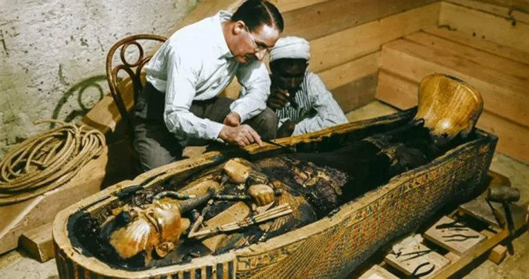 Howard Carter: The Man Who Found the Golden King